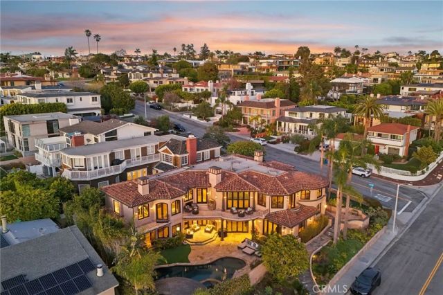 215 S Poinsettia Avenue, Manhattan Beach, CA 90266