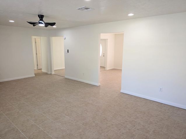 809 Glen Hollow Drive, Conroe, TX 77385