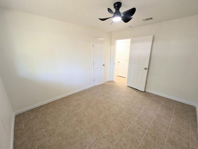 809 Glen Hollow Drive, Conroe, TX 77385