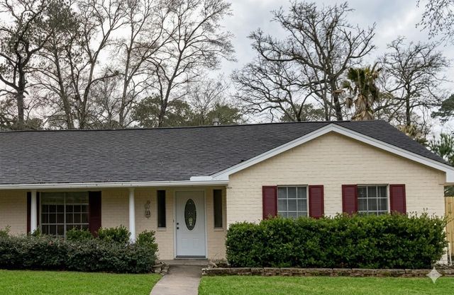 809 Glen Hollow Drive, Conroe, TX 77385