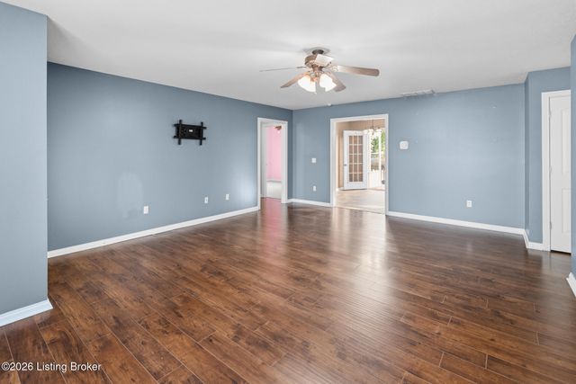 417 Kaylyn Dr, Elizabethtown, KY 42701
