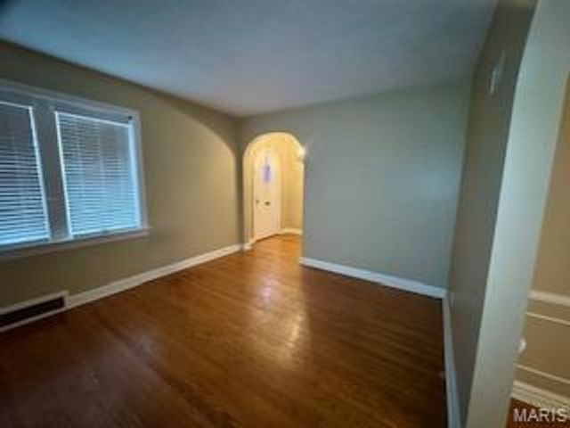 5730 Park Lane, St Louis, MO 63147