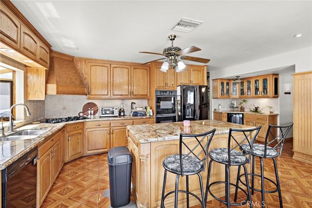 11580 Panay, Cypress, CA 90630