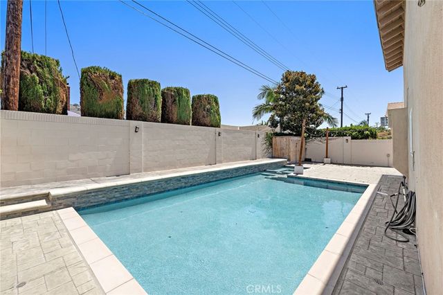 11580 Panay, Cypress, CA 90630