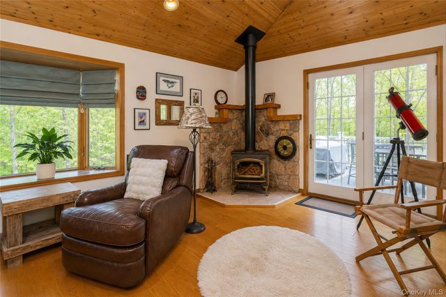 4 Distillery Glen, Warwick, NY 10990