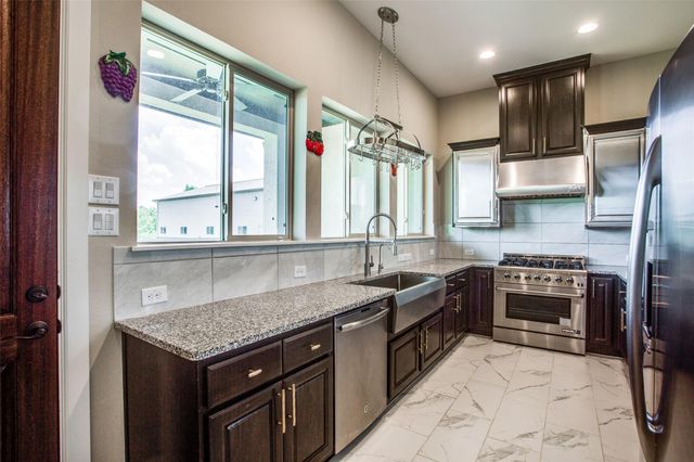 28344 Rose Lane, Katy, TX 77494