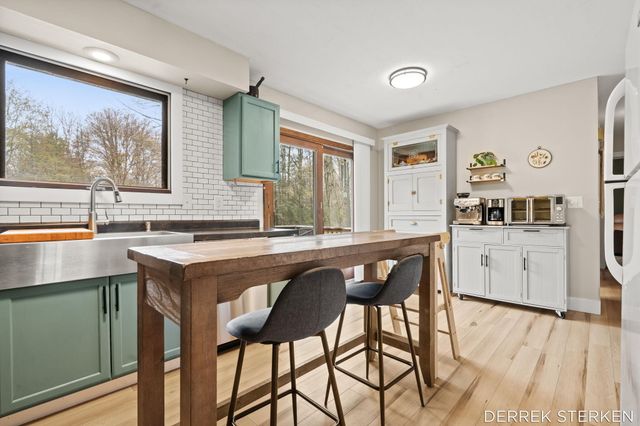 15845 Riley Street, Holland, MI 49424