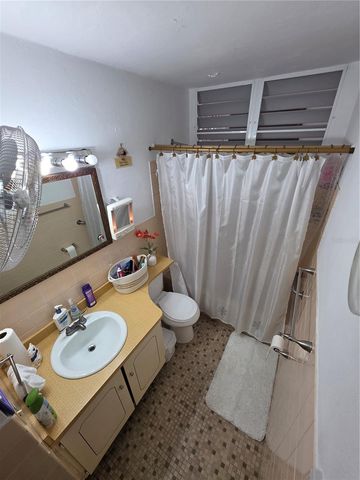 509 Blq 211 URB. VILLA CAROLINA 13, Carolina, PR 00984