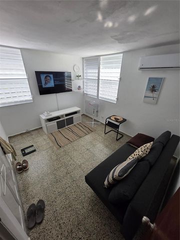 509 Blq 211 URB. VILLA CAROLINA 13, Carolina, PR 00984
