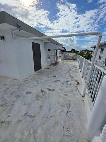 509 Blq 211 URB. VILLA CAROLINA 13, Carolina, PR 00984