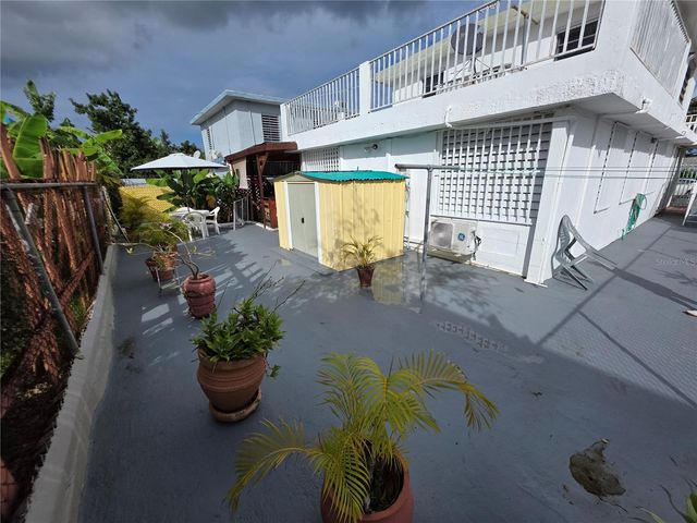 509 Blq 211 URB. VILLA CAROLINA 13, Carolina, PR 00984