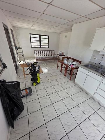 509 Blq 211 URB. VILLA CAROLINA 13, Carolina, PR 00984