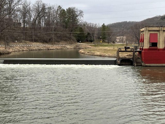 49501 Hwy 171, Gays Mills, WI 54631