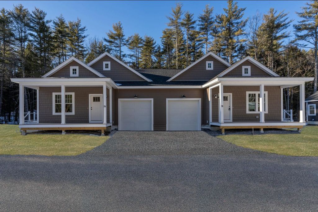 1B Debbie Lane, Amherst, NH 03031