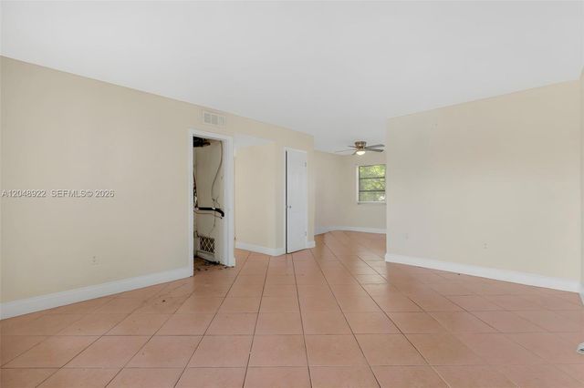 2201 NW 64th Ave, Sunrise, FL 33313