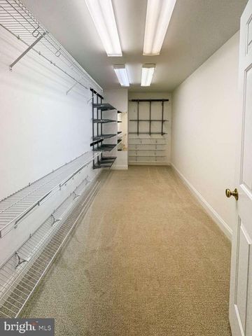 701 WOODFIELD DR, Lititz, PA 17543