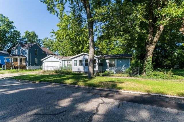 1321 Princeton Avenue, Kalamazoo, MI 49007