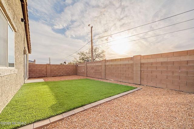 12851 N Peony Drive, Marana, AZ 85653