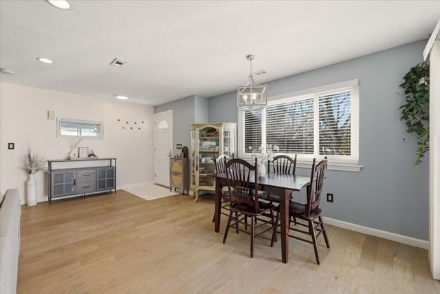 49 Elderwood Dr 49, Stoughton, MA 02072