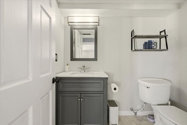 49 Elderwood Dr 49, Stoughton, MA 02072