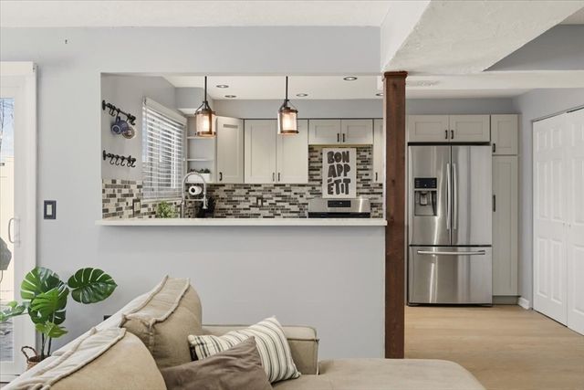 49 Elderwood Dr 49, Stoughton, MA 02072