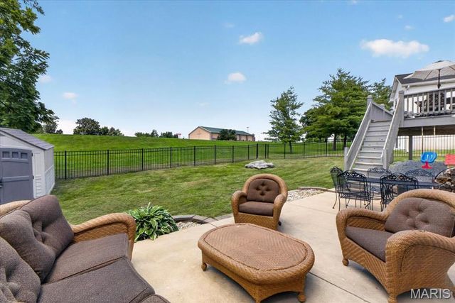 819 Glenhaven Drive, O'fallon, MO 63366