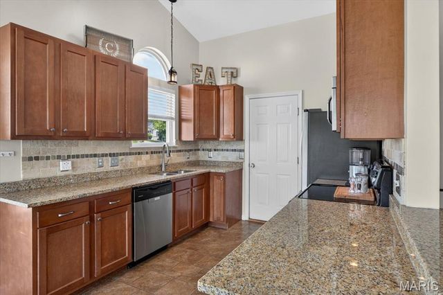 819 Glenhaven Drive, O'fallon, MO 63366