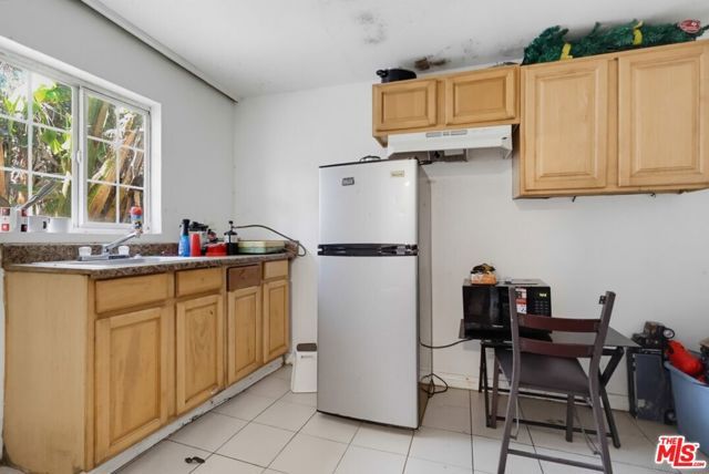 331 W 92nd Street, Los Angeles, CA 90003