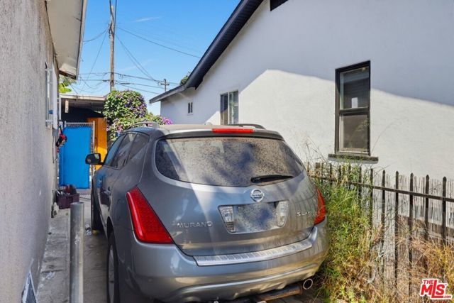 331 W 92nd Street, Los Angeles, CA 90003