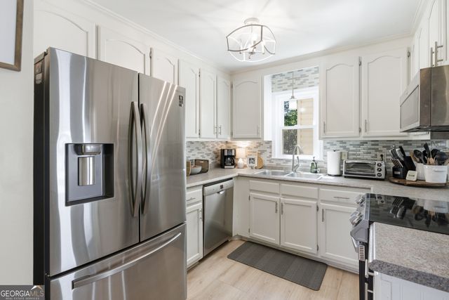 692 Fairmont Drive, Macon, GA 31210