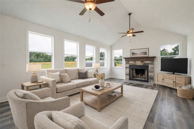 356 Stone Church Road, Hunker, PA 15639