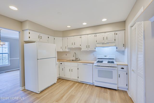 3701 James Court, Middletown, NJ 07748