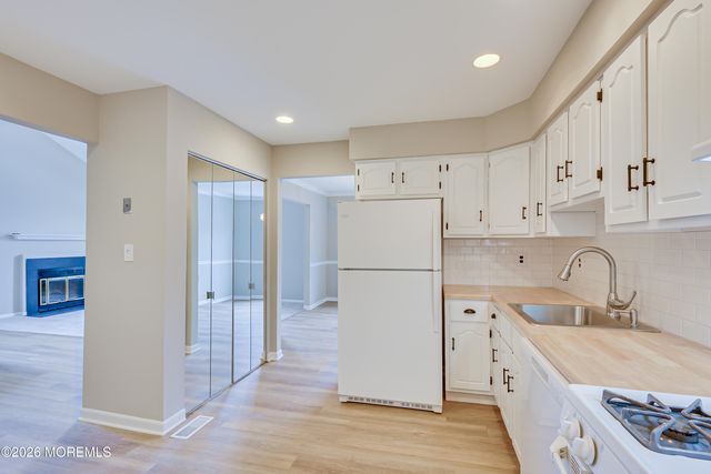 3701 James Court, Middletown, NJ 07748