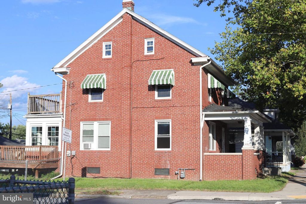 502 2ND ST, Highspire, PA 17034