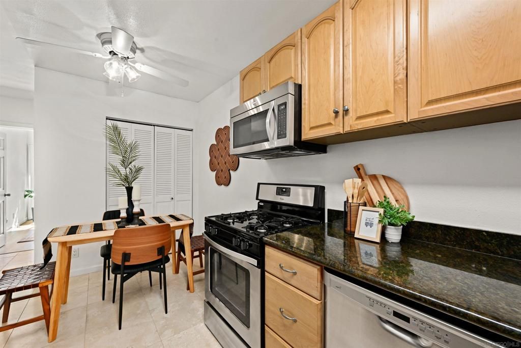 Image 12 of property listing at 4615 Pico 3, San Diego, CA 92109