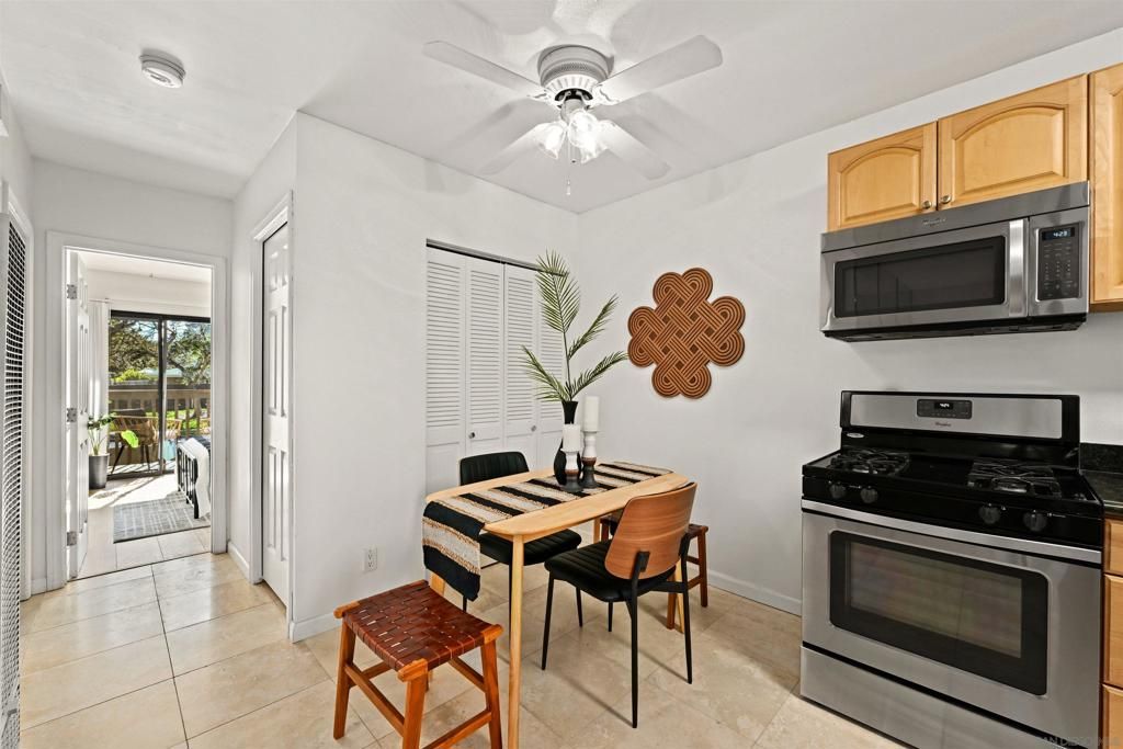 Image 8 of property listing at 4615 Pico 3, San Diego, CA 92109