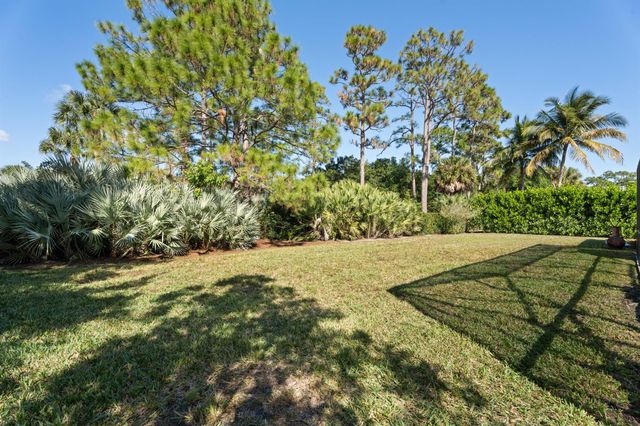 8868 SW Fishermans Wharf Drive, Stuart, FL 34997