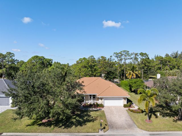 8868 SW Fishermans Wharf Drive, Stuart, FL 34997