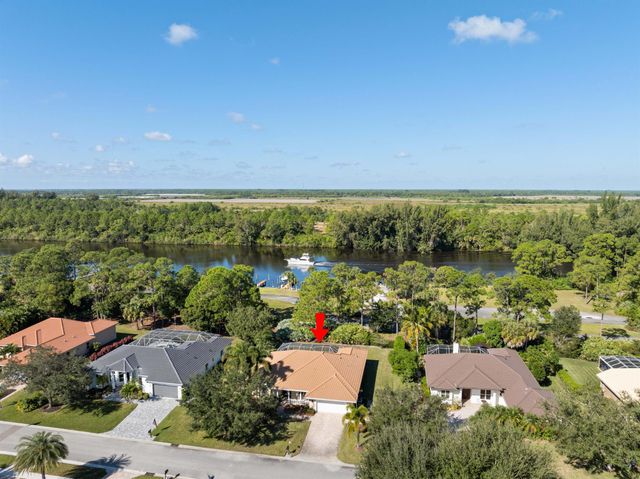 8868 SW Fishermans Wharf Drive, Stuart, FL 34997