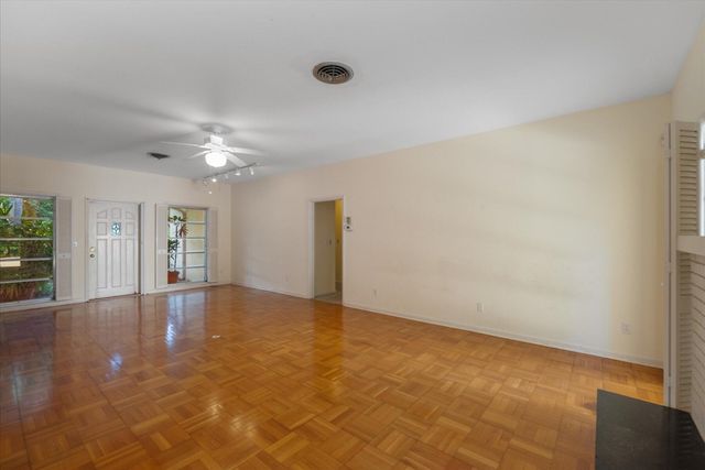 24 N Via Lucindia, Sewalls Point, FL 34996