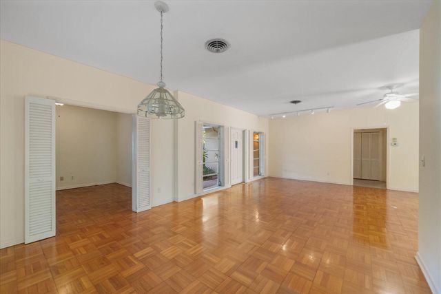 24 N Via Lucindia, Sewalls Point, FL 34996