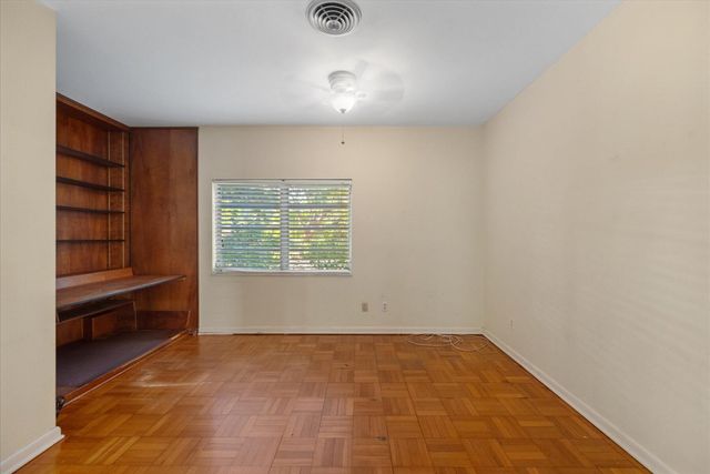 24 N Via Lucindia, Sewalls Point, FL 34996