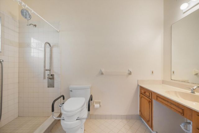 24 N Via Lucindia, Sewalls Point, FL 34996