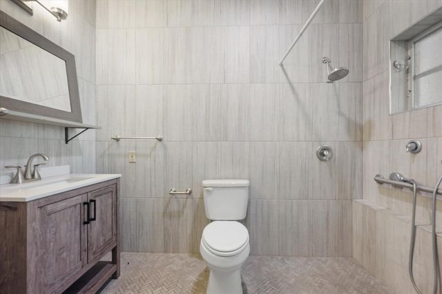 24 N Via Lucindia, Sewalls Point, FL 34996