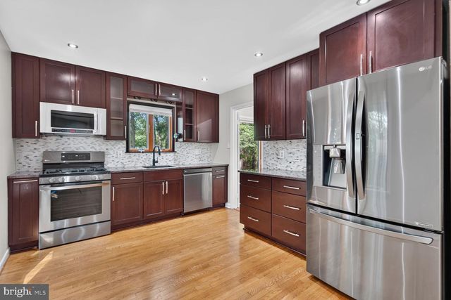 3615 DEVILWOOD CT, Fairfax, VA 22030