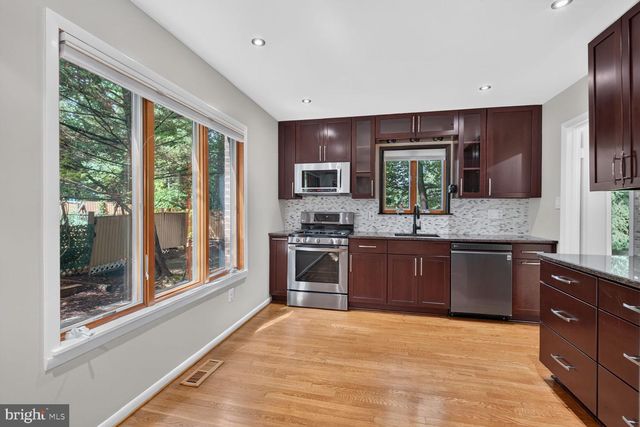 3615 DEVILWOOD CT, Fairfax, VA 22030