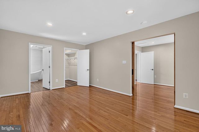 3615 DEVILWOOD CT, Fairfax, VA 22030