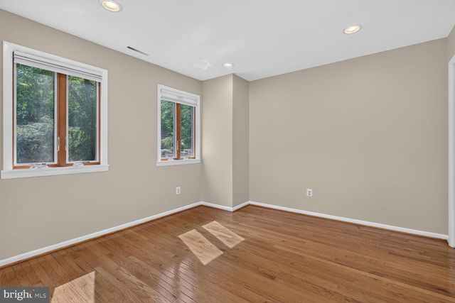 3615 DEVILWOOD CT, Fairfax, VA 22030