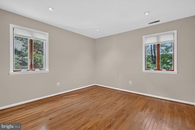 3615 DEVILWOOD CT, Fairfax, VA 22030