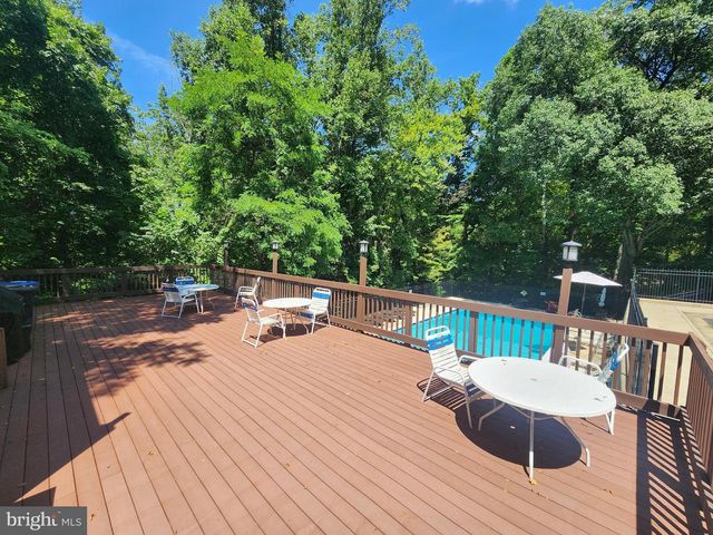 3615 DEVILWOOD CT, Fairfax, VA 22030